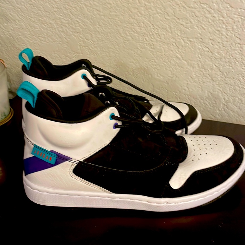 jordan fadeaway on feet